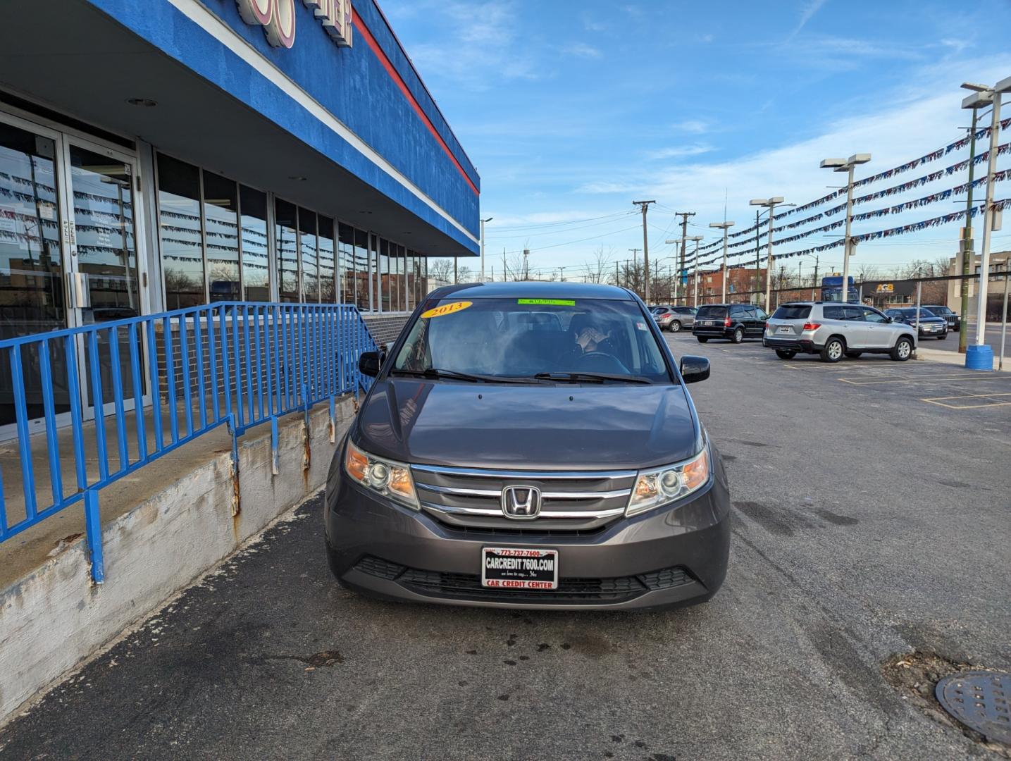 2013 GRAY Honda Odyssey EX (5FNRL5H44DB) with an 3.5L V6 SOHC 24V engine, 5-Speed Automatic transmission, located at 7600 S Western Ave., Chicago, IL, 60620, (773) 918-3980, 0.000000, 0.000000 - Photo#2